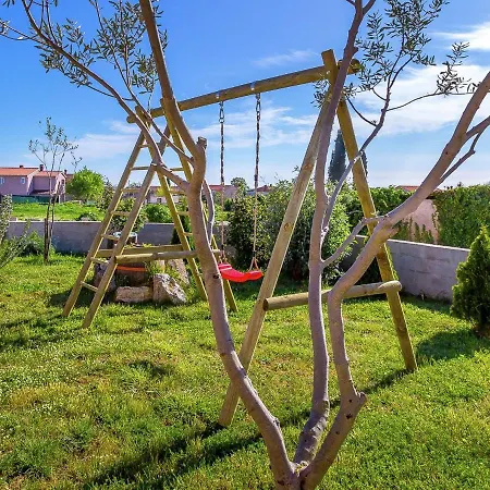 In With Private Pool * Galižana