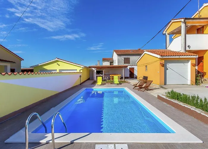 Feriehus In With Private Pool