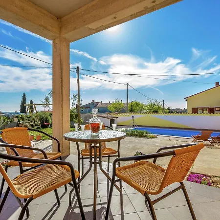 In With Private Pool * Galizana