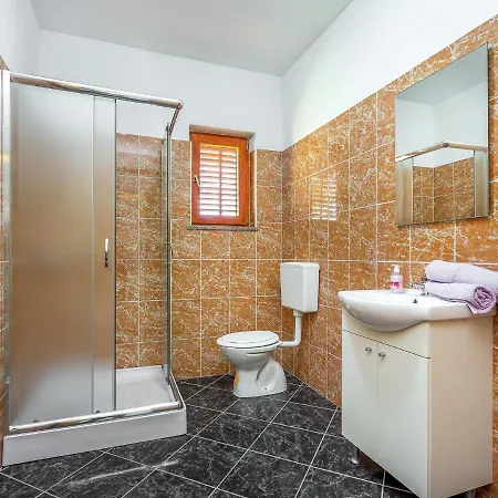 In With Private Pool Galizana